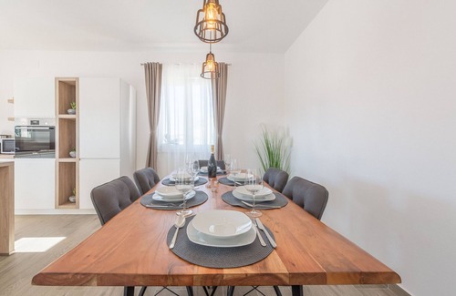 Tinj Villa | Villa Tara ZadarVillas