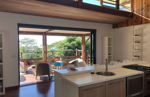 Vaiare Villa | Villa Te Fetia Nui Moorea - Pool and sea view