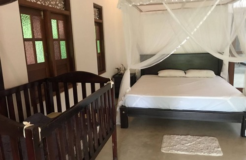 Ambalangoda Villa | Villa Teak Cottage In Hikkaduwa