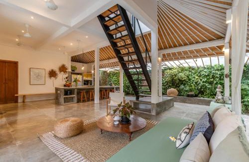 Drupadi Villa | Villa Telma - Charming 2BR Villa in Central Seminyak, Walking Distance to Eat Street