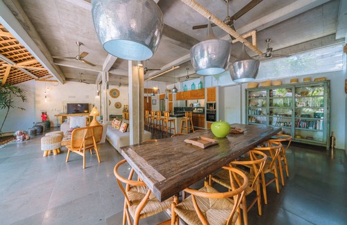 Sunset Road Villa | Villa Teman-Luxury 4BR Villa in Seminyak