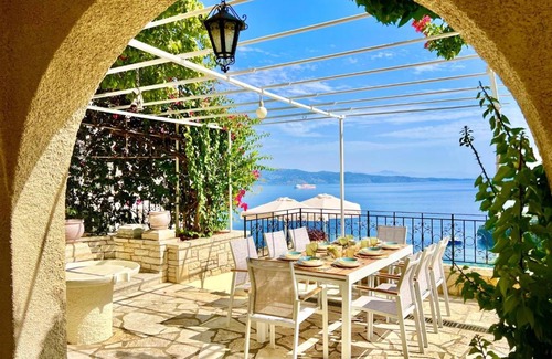 Vlachatika Villa | Villa Tesoro Kalami with private pool by DadoVillas