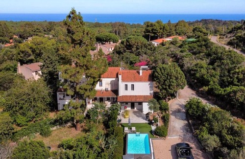 Eden Rock House | Villa Tetty - Garden & private pool near the sea
