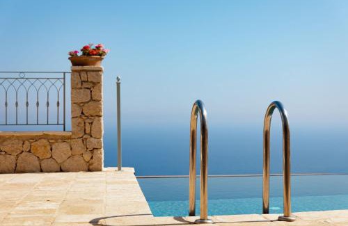 Lakones Villa | Villa Thea Mare Levantes by PosarelliVillas