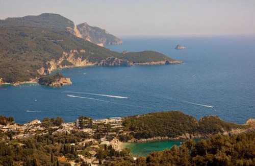 Lakones Villa | Villa Thea Mare Levantes by PosarelliVillas