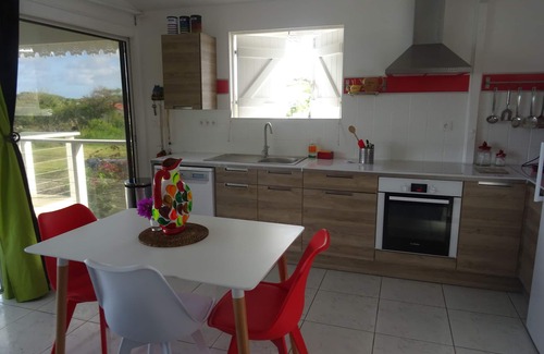 Tartane Villa | Villa "ti Bijou" sea view 300 m from the beach private swimming pool, 4 air-conditioned bedrooms