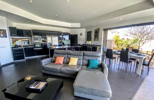 Punaauia Villa | VILLA TIKI PUNAAUIA