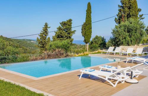Petaleia Villa | Villa Tila by Villa Plus
