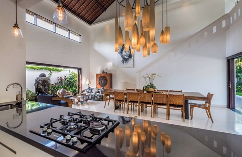 Drupadi Villa | Villa Tjitrap, Bali - Fabulous Javanese Plantation house in Seminyak!