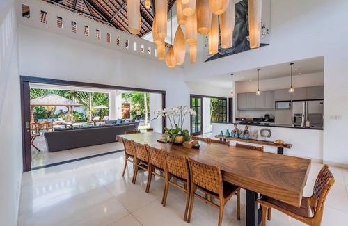 Drupadi Villa | Villa Tjitrap, Bali - Fabulous Javanese Plantation house in Seminyak!