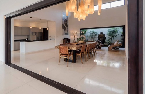 Drupadi Villa | Villa Tjitrap, Bali - Fabulous Javanese Plantation house in Seminyak!