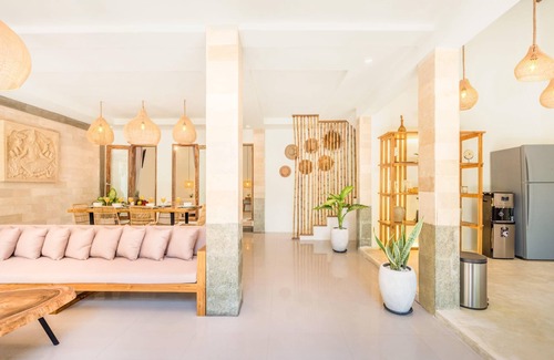 Laksmana Villa | Villa Tokyo - 3BDR - 3 min walk to KU DE TA beach