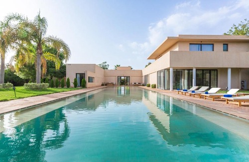 Annakhil Villa | Villa Tomazo