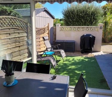 Portiragnes-Plage House | Villa tout confort dans résidence privée avec piscine à 500m de la plage - Climatisation, WIFI, parking