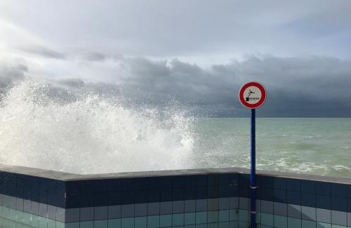 Wimereux Bed & Breakfast | Villa Trémail - La plage au pied de votre chambre