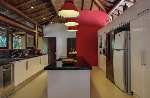 Trancoso House | Villa Trancoso, a stunning seaside mansion overlooking the Atlantic Forest