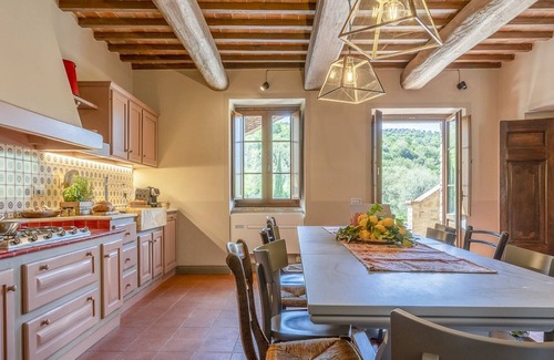 Torricella Other | Villa Trasimena is a property with great character, located in a truly enviable position overlooking