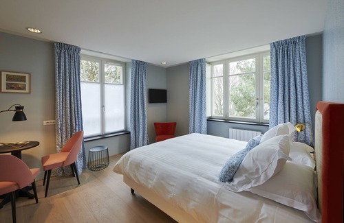 Combrit Hotel | Villa Tri Men