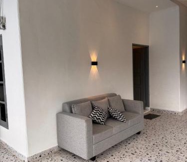 Cisarua Villa | Villa TUWAIQ 1 فيلا طويق بونشاك