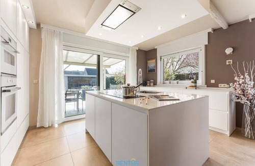 Koksijde House | Villa T’Uzetje – villa with pool in Oostduinkerke