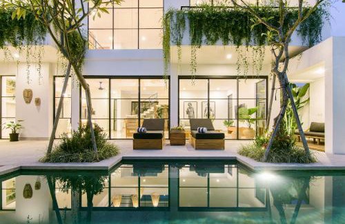 Berawa Apartment | VILLA UNDER THE SUN· Luxury & Indulgence - close to FINNS BEACH CLUB