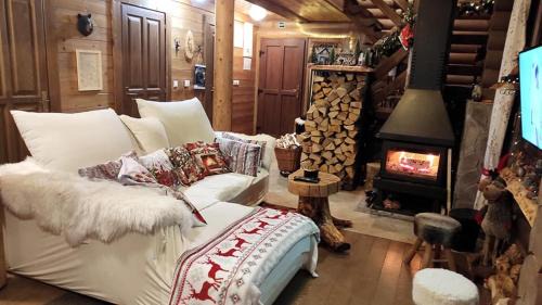 Cabar Villa | Villa Ursus