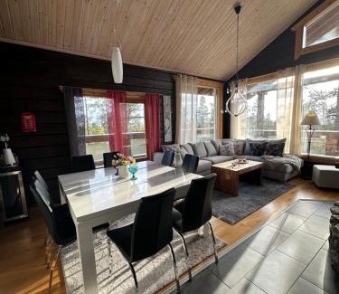 Sirkka House | Villa Utsuntuisku