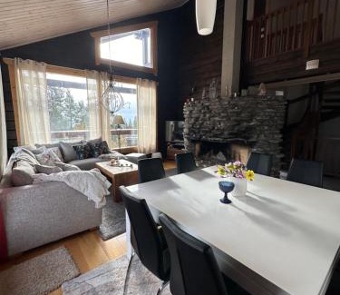 Sirkka House | Villa Utsuntuisku