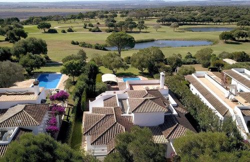 Benalup-Casas Vieja House | Villa Vainilla on the golf course with pool, Wi-Fi, and garden