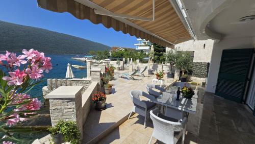 Kumbor Villa | Villa Valentino - Next to Portonovi and First Row to the Sea