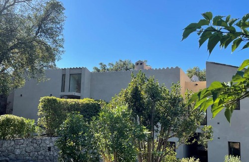 Plan-de-la-Tour Bed & Breakfast | Villa Vallaury