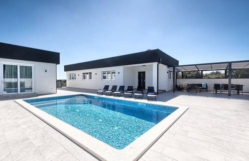 Pula Villa | Villa Vallelunga
