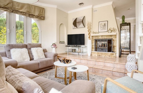 Casas de Torrat Villa | Villa 'Vallesa' with Sea View, Wi-Fi and Air Conditioning