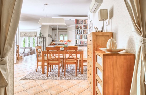 Casas de Torrat Villa | Villa 'Vallesa' with Sea View, Wi-Fi and Air Conditioning