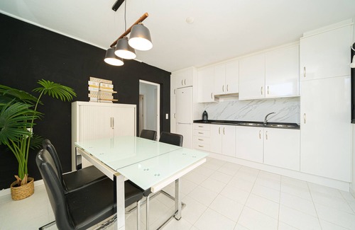L'Alfas del Pi Villa | Villa Vega with Pool, Garden & Wi-Fi