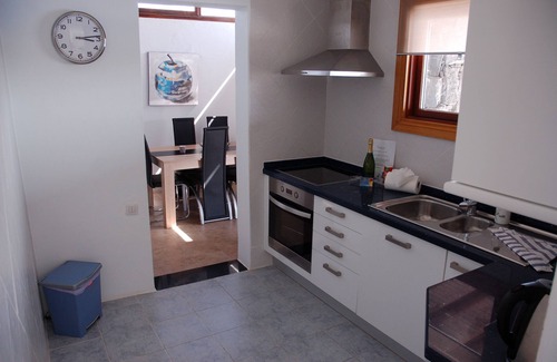 Playa Blanca Villa | Villa Verano - Luxury 2 Bed Villa with heated pool and sea views