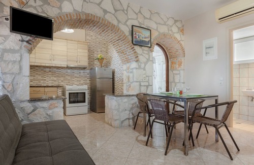 Limni Keri Villa | Villa 'Veronica' with Sea View, Wi-Fi and Air Conditioning