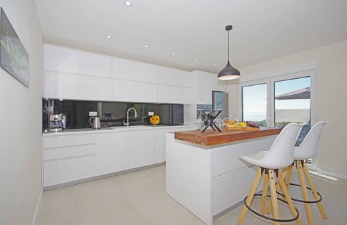 Tucepi Villa | Villa Vert with Heated Pool