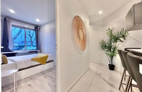 Mons-en-Baroeul Villa | Villa Vieux Lille access, proche gare, parking Offert