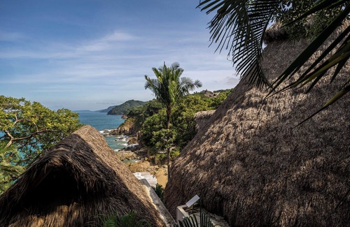 San Francisco Villa | Villa Violeta Luxurious Secluded Beachfront Hideaway. Weekly & Monthly discounts