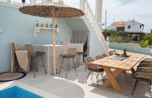 Neo Kalamaki Villa | Villa Virginia, heated pool, Kalamaki