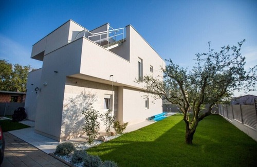 Karigador Villa | Villa Virtus in Karigador with private pool for rent