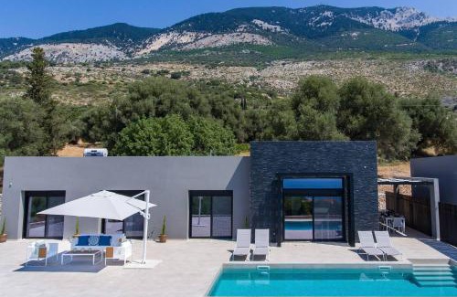 Mousata Villa | Villa Vista Mare Lourdata Kefalonia