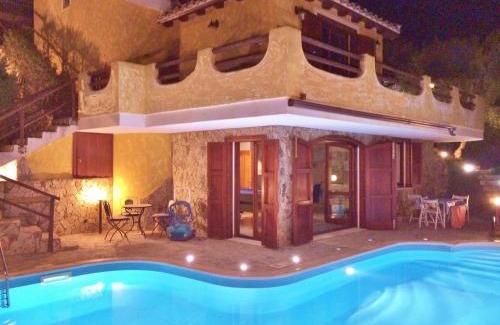 Torre delle Stelle Villa | VILLA VITTORIA with PRIVATE HEATED SWIMMING POOL COMPLETE WITH HIDROMASSAGE FOR EXCLUSIVE USE , SEA VIEW, 150 METERS FROM THE BEACH pool 60 m2 dept 140 cm volume 840 m3