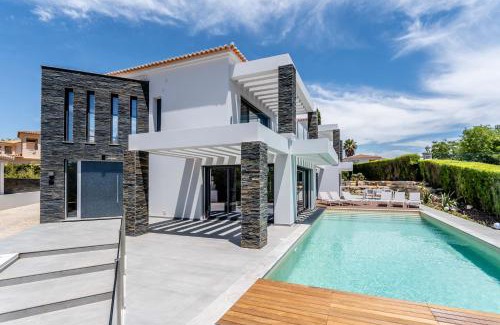 Estombar Villa | Villa Vogue by Indigo