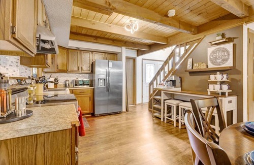 East Stroudsburg House | Villa w/Game Room, Hot Tub, Firepit & Fireplace