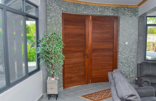Galu Villa | Villa Waterfalls, Diani, Kenya