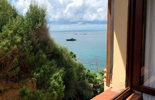 San Stefano Villa | Villa Waterfront Cala Caterina, Villasimius, direct access to the beach, Wi-Fi