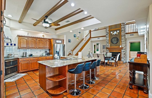 Anona Villa | Villa Waterfront w/POOL, few mins from the BEACH