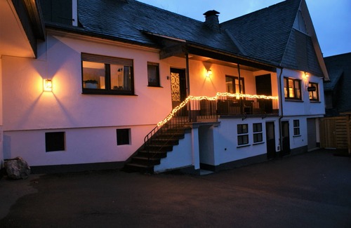 Schmallenberg House | Villa Westfeld: central in the beautiful Sauerland - with jacuzzi !